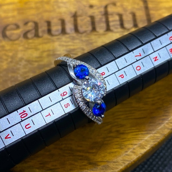 Size 8.5 Sterling Silver Ring beautiful blue stone and CZ - Picture 1 of 2